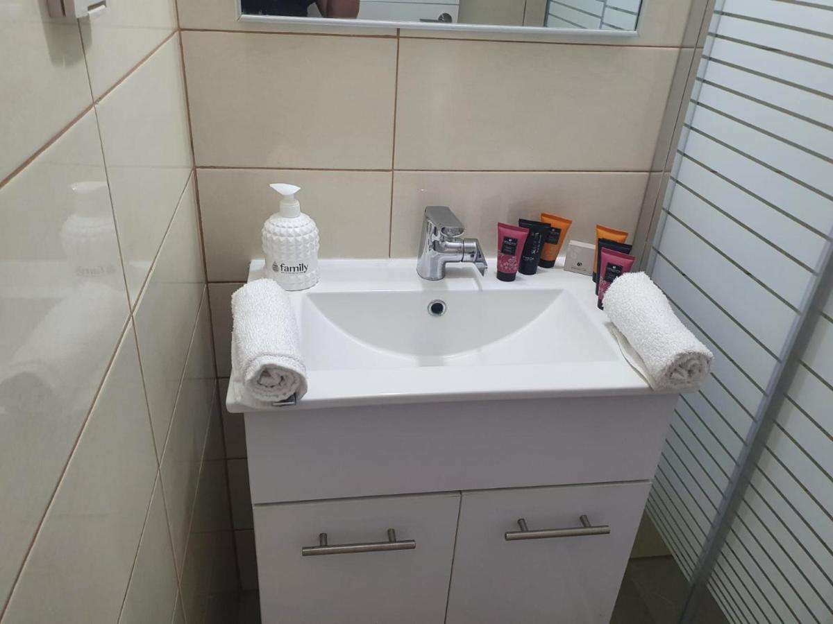Appartamento Viktoria Eilat Esterno foto